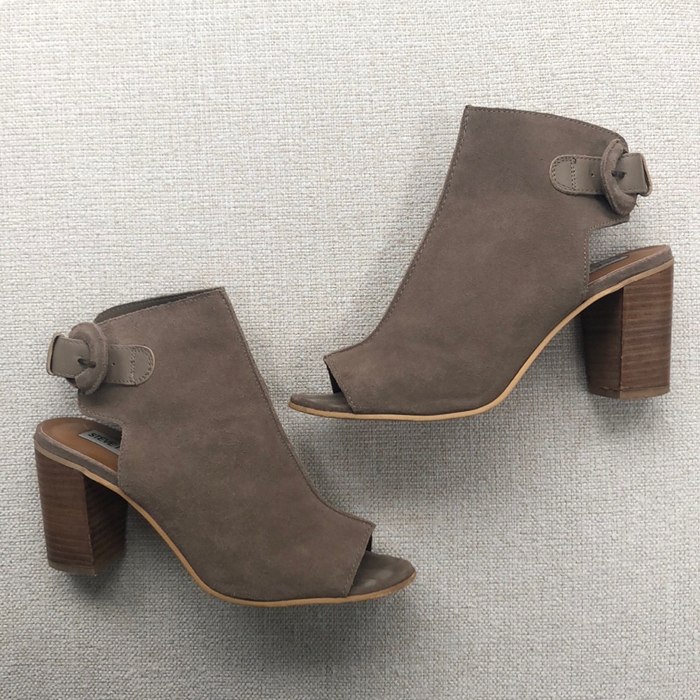 Steve Madden Chunky Pumps
